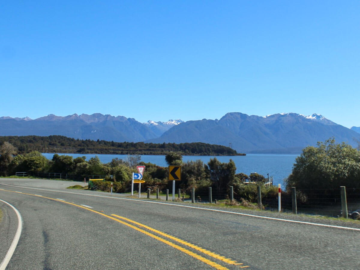 View of the road and surrounds at Eglinton River